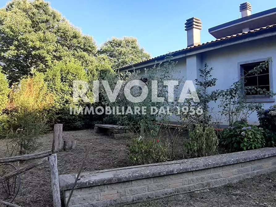 Immagine 14 di Villa in vendita  in Via Madonna Delle Grazie a Canepina