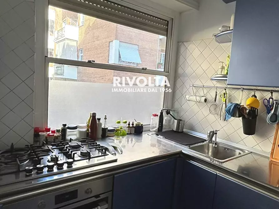 Immagine 10 di Appartamento in affitto  in Via Di Vigna Stelluti a Roma