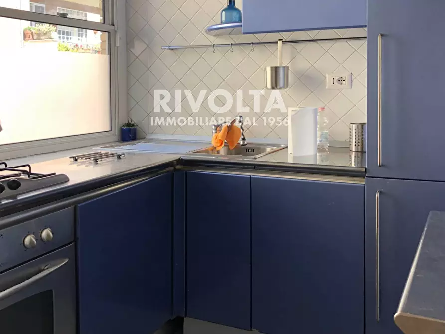 Immagine 22 di Appartamento in affitto  in Via Di Vigna Stelluti a Roma
