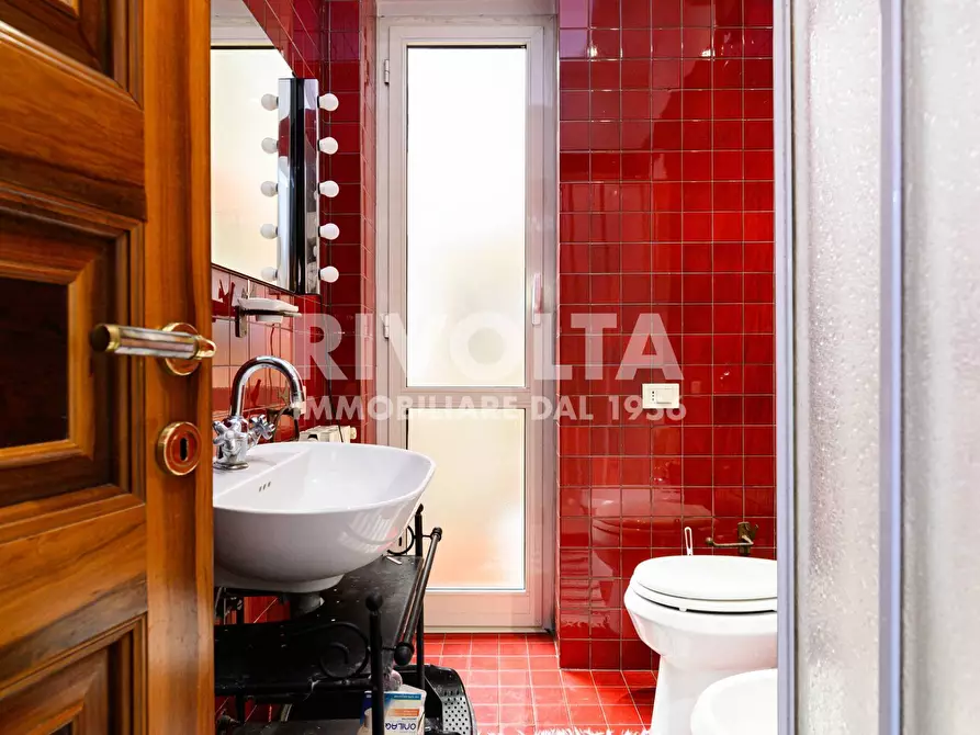 Immagine 13 di Appartamento in vendita  in Via Del Governo Vecchio a Roma