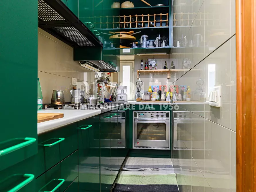 Immagine 8 di Appartamento in vendita  in Via Del Governo Vecchio a Roma