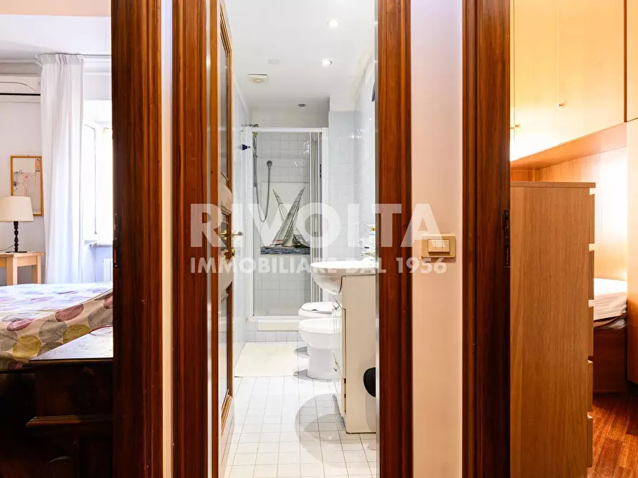 Immagine 14 di Appartamento in vendita  in Via Del Governo Vecchio a Roma