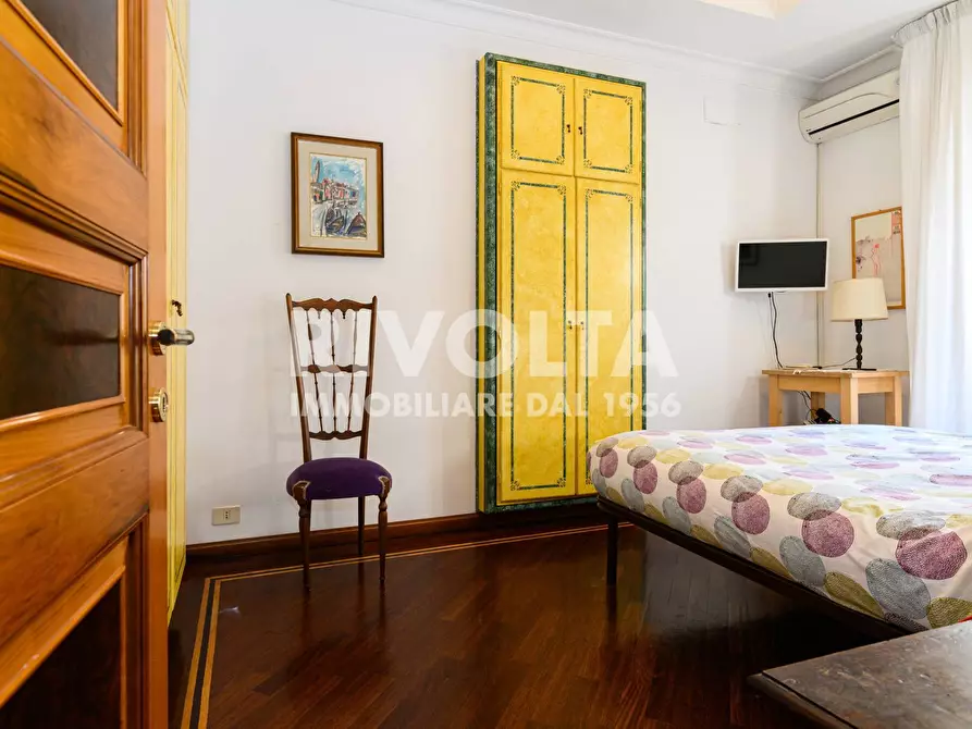 Immagine 10 di Appartamento in vendita  in Via Del Governo Vecchio a Roma