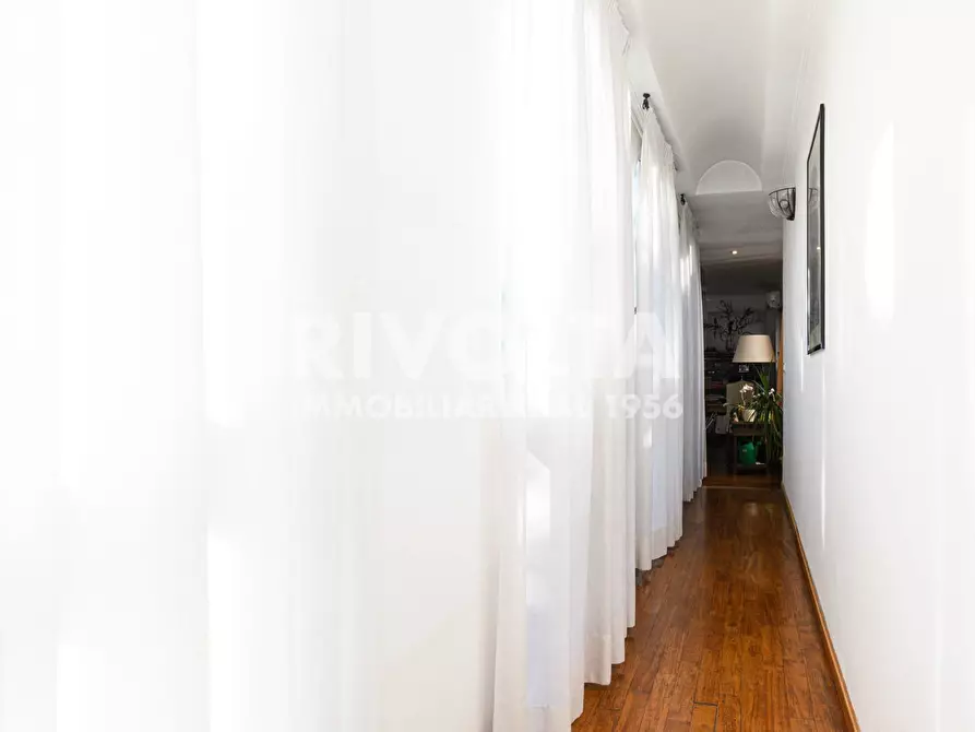 Immagine 27 di Attico in vendita  in Via Del Governo Vecchio a Roma