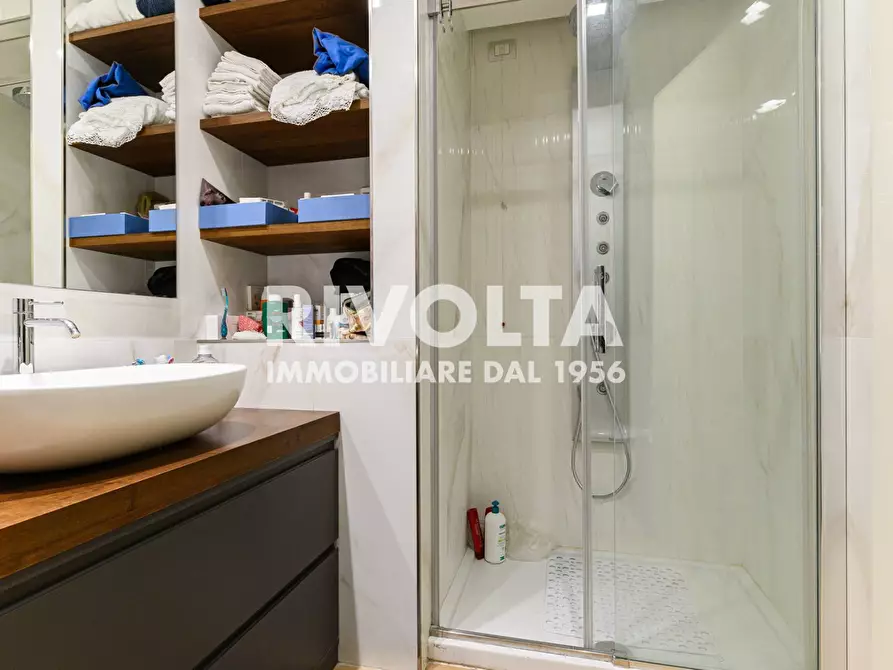 Immagine 25 di Appartamento in vendita  in Viale Giorgio Ribotta a Roma