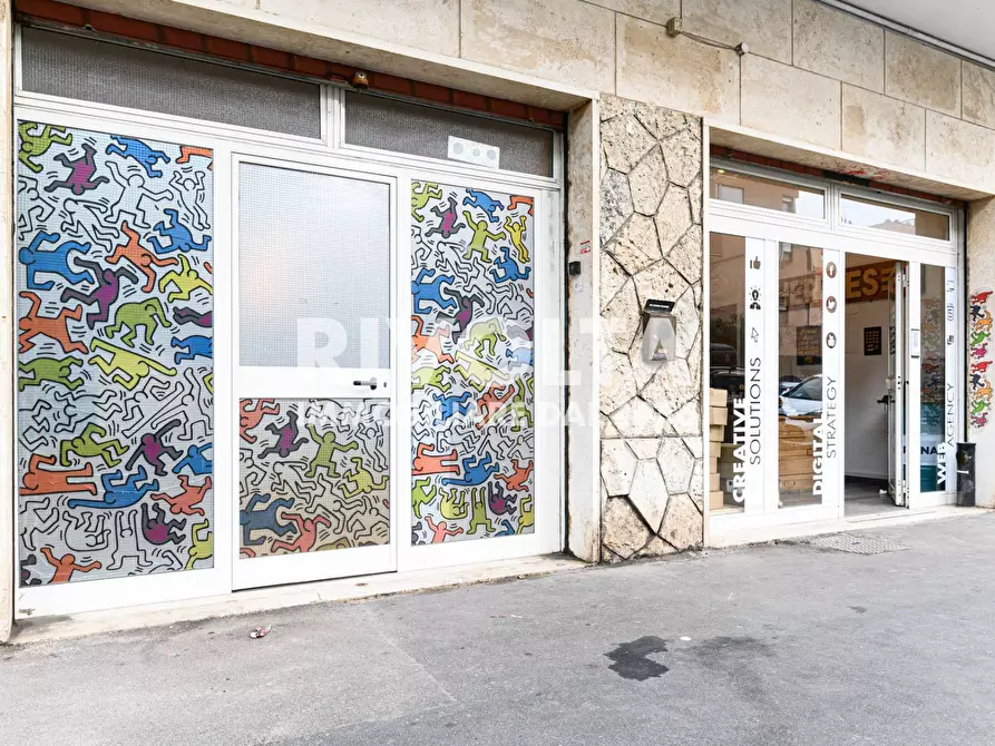 locale commerciale in vendita a Roma in zona Ostia