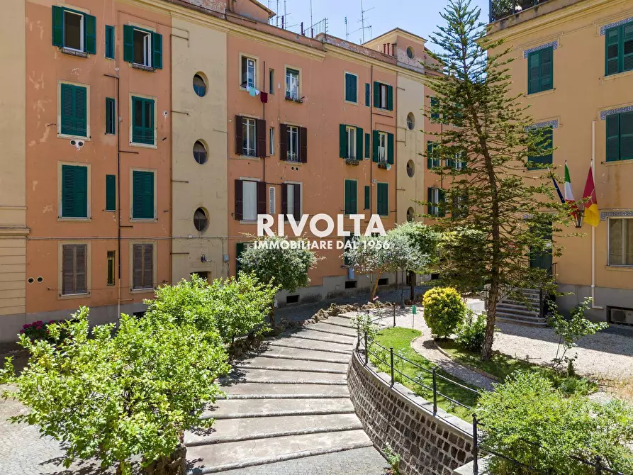 Immagine 15 di Appartamento in affitto  in Viale Delle Milizie a Roma
