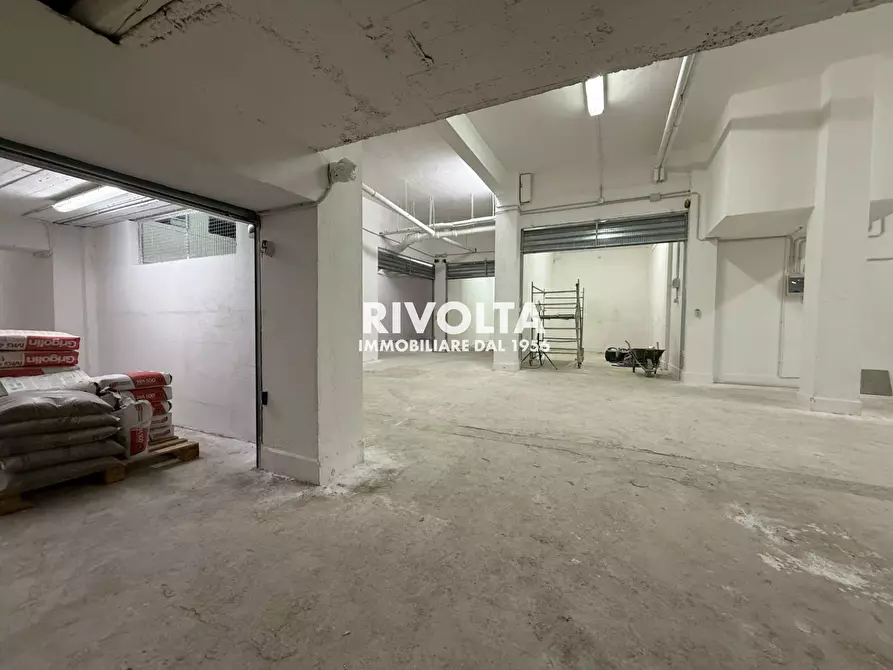 Immagine 7 di Box auto in vendita  in Via Torriglia a Roma