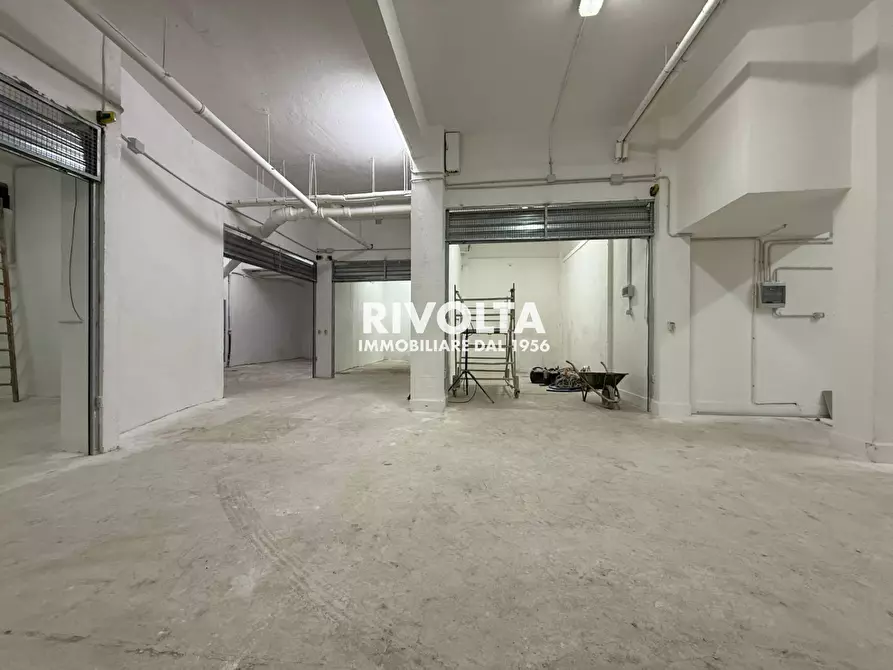 Immagine 19 di Box auto in vendita  in Via Torriglia a Roma