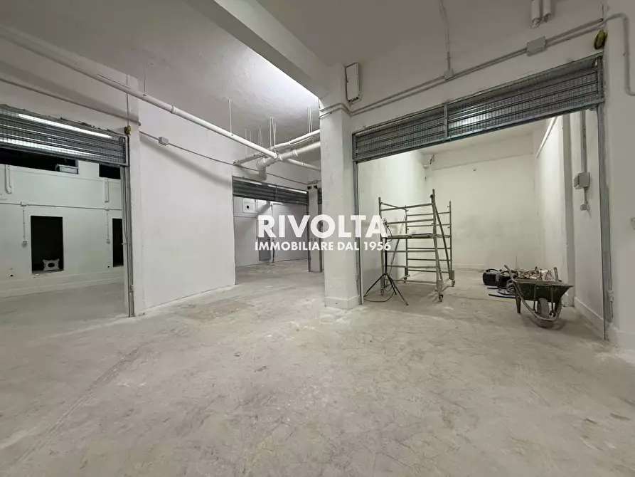 Immagine 8 di Box auto in vendita  in Via Torriglia a Roma