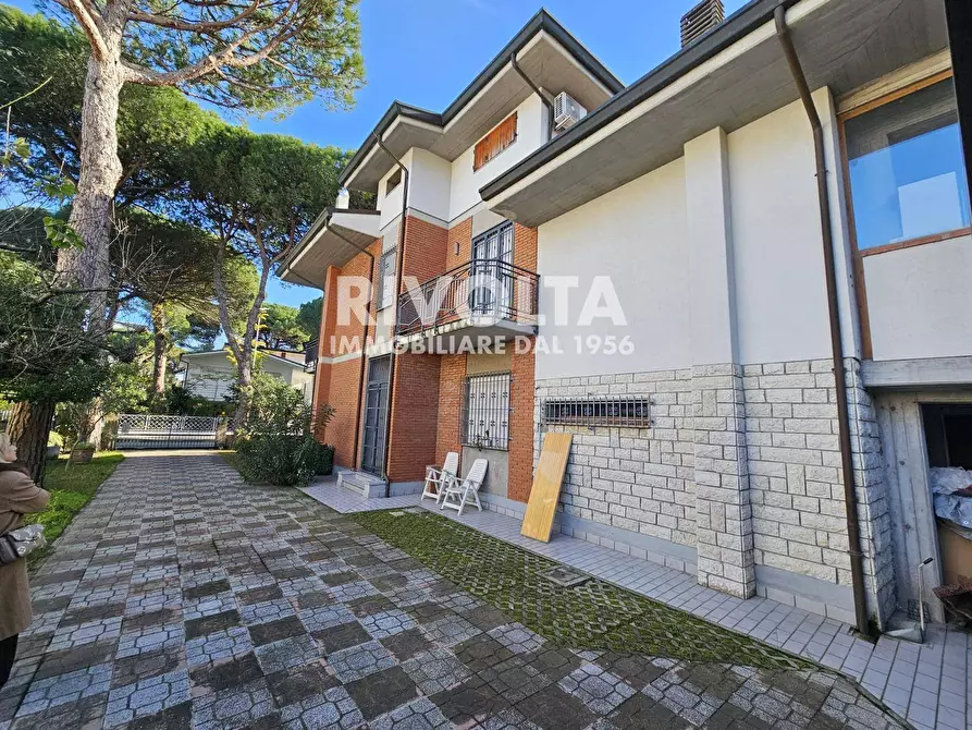 Immagine 5 di Villa in vendita  in Viale Antonio Gramsci a Cervia