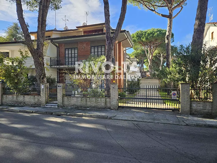 Immagine 8 di Villa in vendita  in Viale Antonio Gramsci a Cervia
