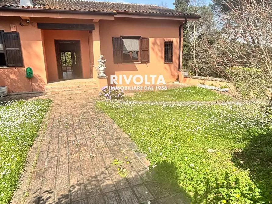 Immagine 23 di Villa in affitto  in Via della Giustiniana a Roma