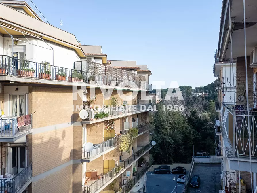 Immagine 21 di Appartamento in vendita  in Via Vittorio Spinazzola a Roma
