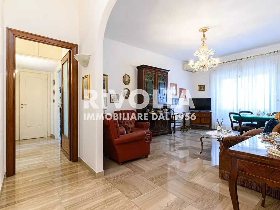 Immagine 5 di Appartamento in vendita  in Via Vittorio Spinazzola a Roma