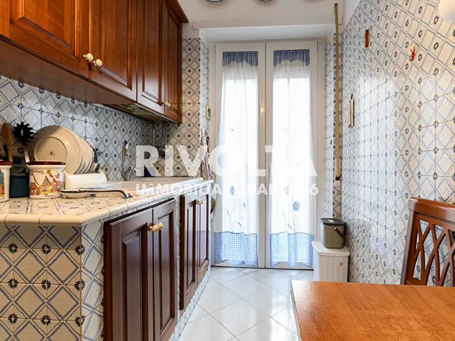 Immagine 12 di Appartamento in vendita  in Via Vittorio Spinazzola a Roma