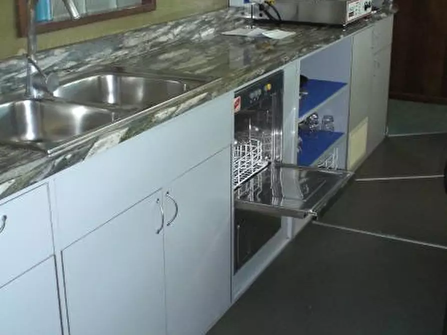 Immagine 7 di Negozio in affitto  a Eraclea