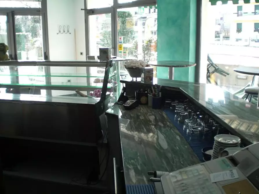 Immagine 9 di Negozio in affitto  a Eraclea