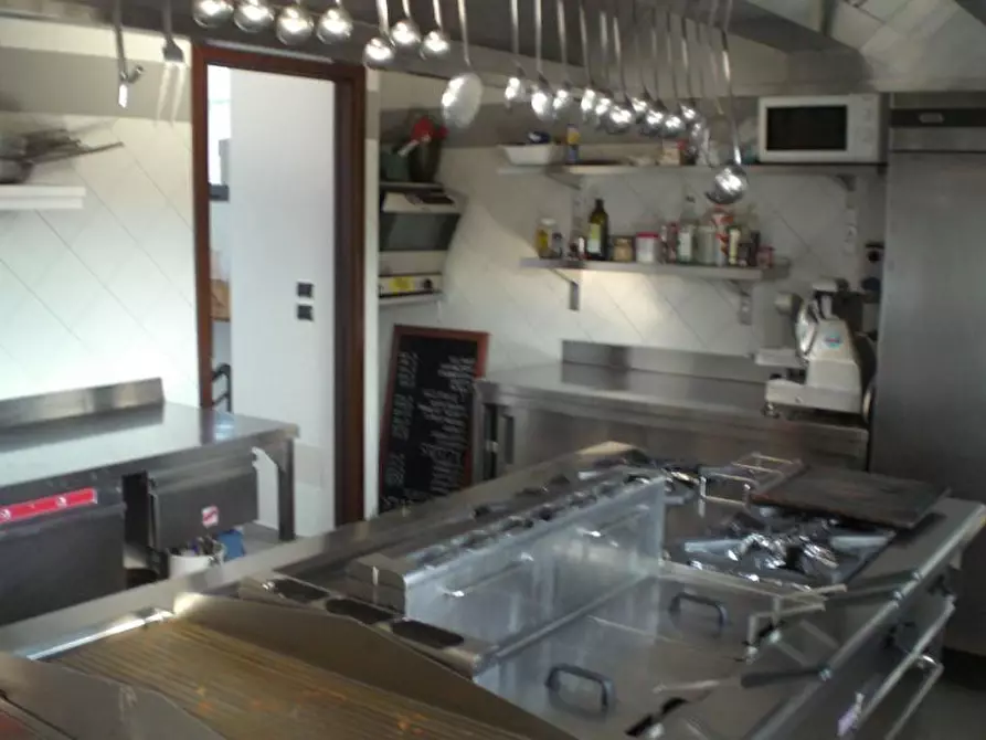 Immagine 6 di Negozio in affitto  a Eraclea