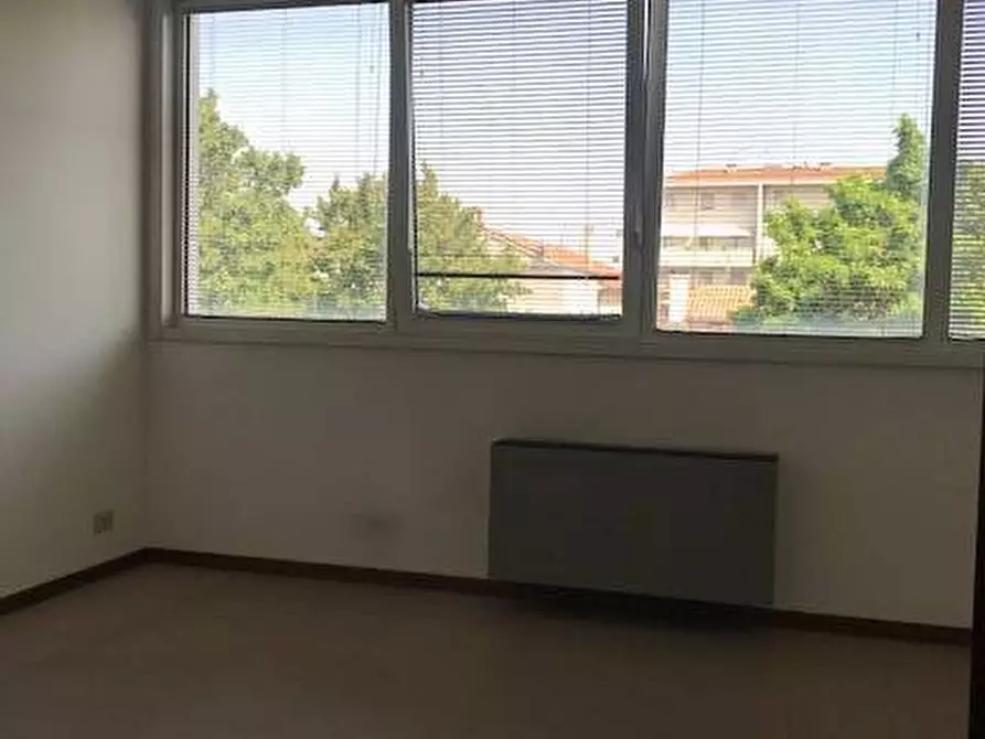 Immagine 1 di Ufficio in affitto  a San Dona' Di Piave