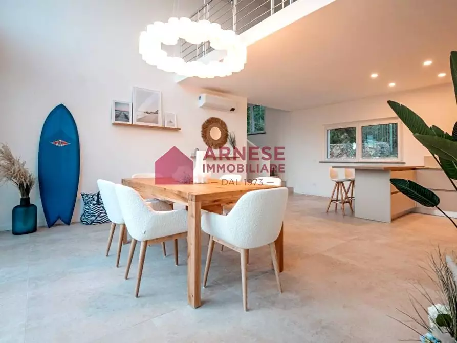 Immagine 3 di Villa in vendita  in Via della Ginestra a Bergeggi