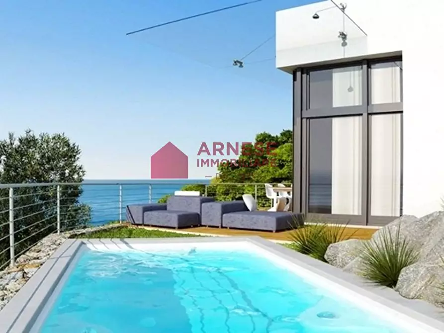 Immagine 10 di Villa in vendita  in Via della Ginestra a Bergeggi