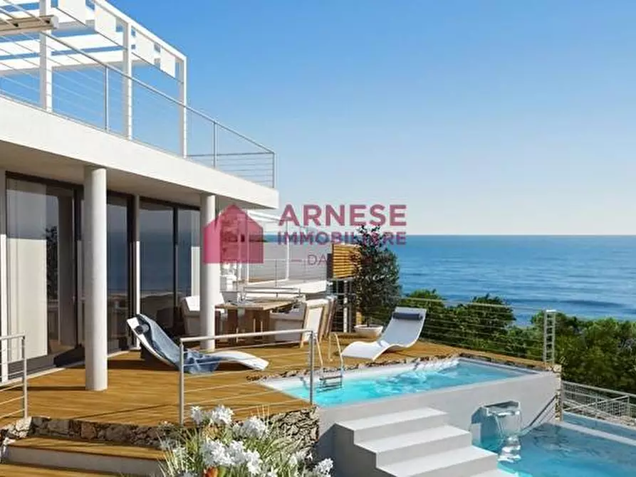 Immagine 8 di Villa in vendita  in Via della Ginestra a Bergeggi