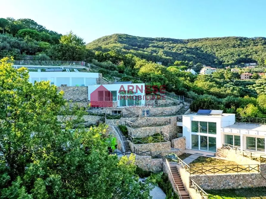 Immagine 15 di Villa in vendita  in Via della Ginestra a Bergeggi