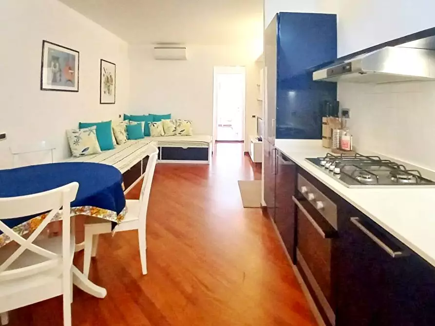 Immagine 2 di Appartamento in vendita  in Via Repetto a Albissola Marina