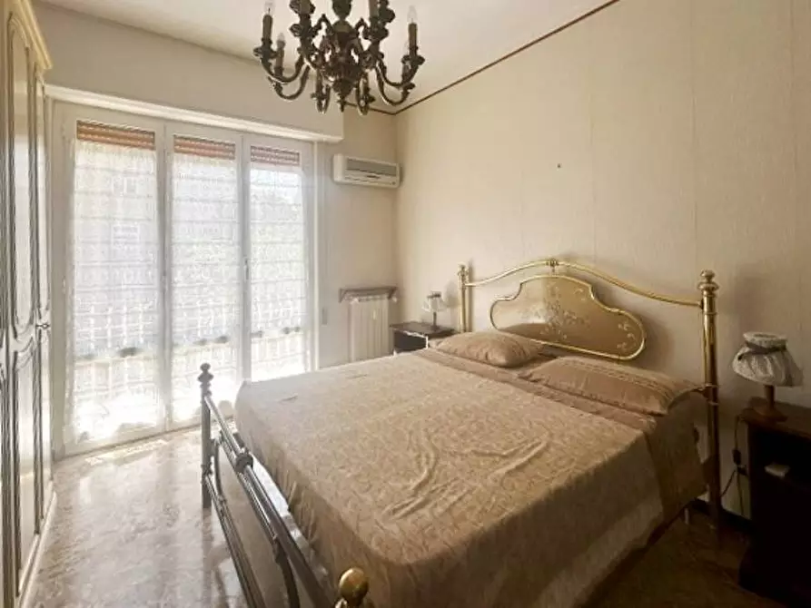 Immagine 8 di Appartamento in vendita  in Via Lavagnola a Savona