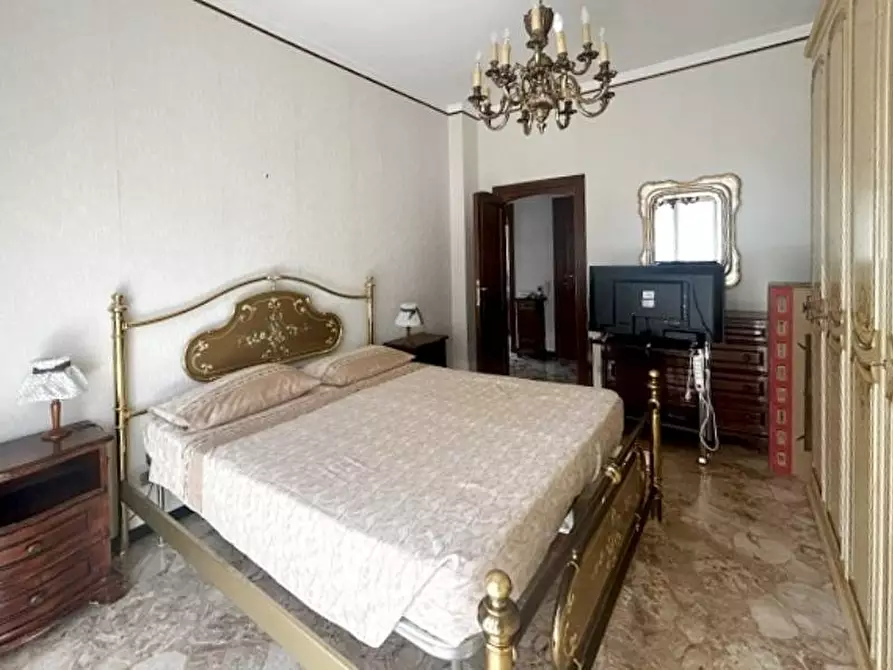 Immagine 10 di Appartamento in vendita  in Via Lavagnola a Savona