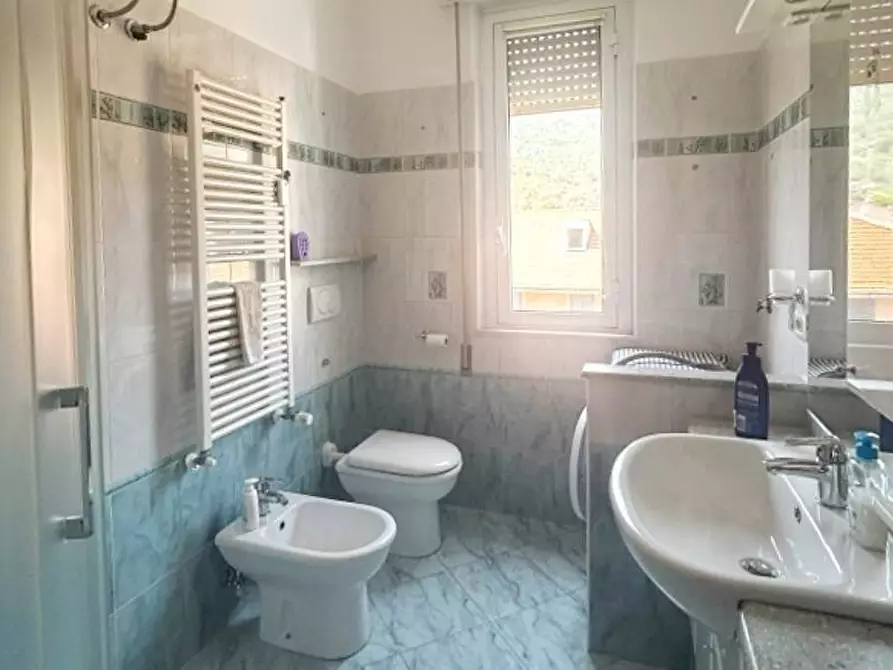 Immagine 14 di Appartamento in vendita  in Via Lavagnola a Savona