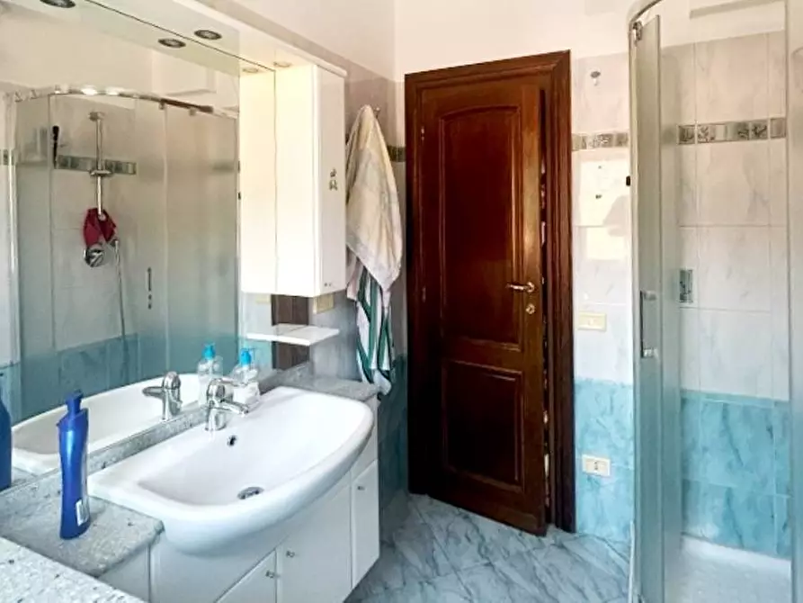 Immagine 15 di Appartamento in vendita  in Via Lavagnola a Savona