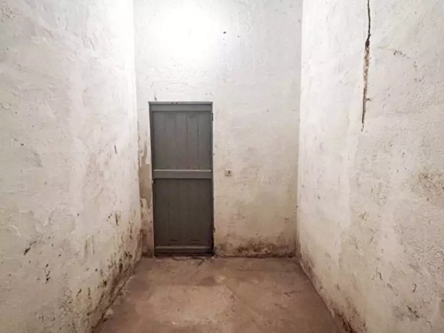 Immagine 21 di Appartamento in vendita  in Via Lavagnola a Savona