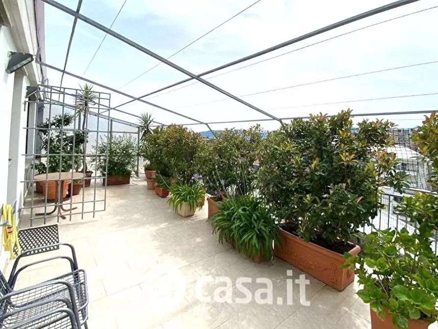 Immagine 15 di Attico in vendita  in Piazza Martiri a Savona