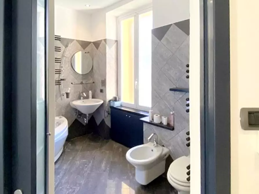 Immagine 19 di Appartamento in vendita  in Via Assereto a Savona