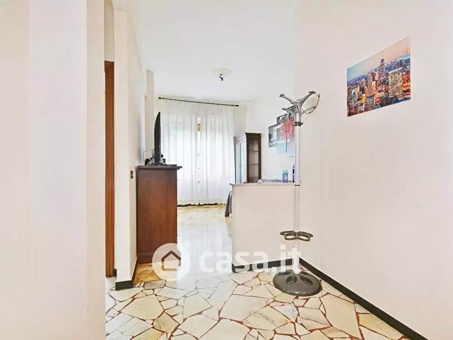 Immagine 5 di Appartamento in vendita  a Savona