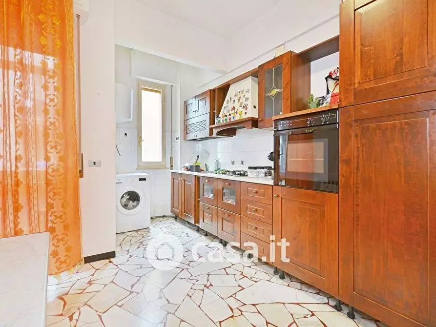 Immagine 11 di Appartamento in vendita  a Savona