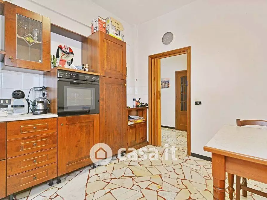 Immagine 12 di Appartamento in vendita  a Savona