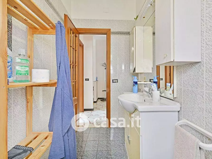 Immagine 18 di Appartamento in vendita  a Savona