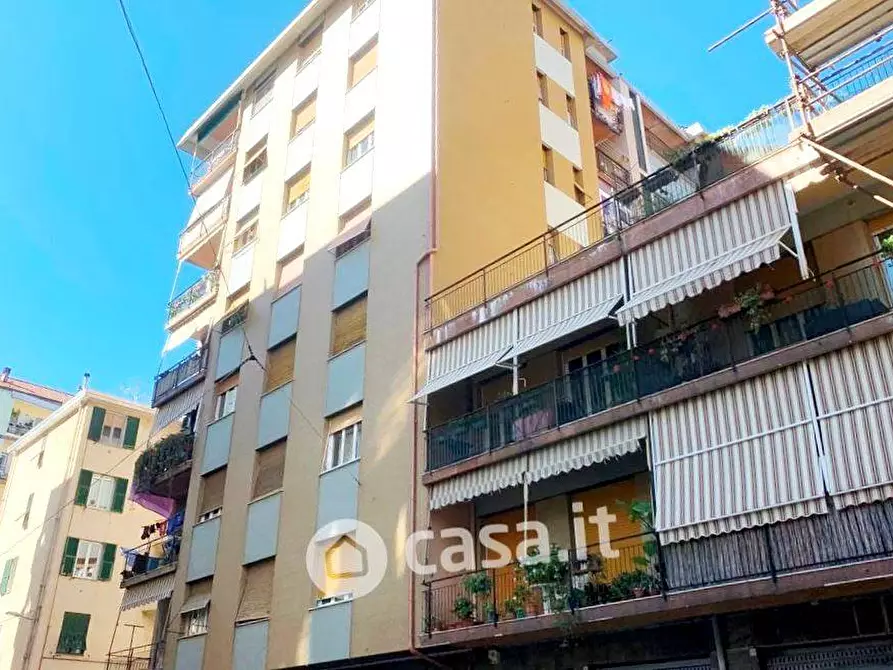 Immagine 21 di Appartamento in vendita  a Savona