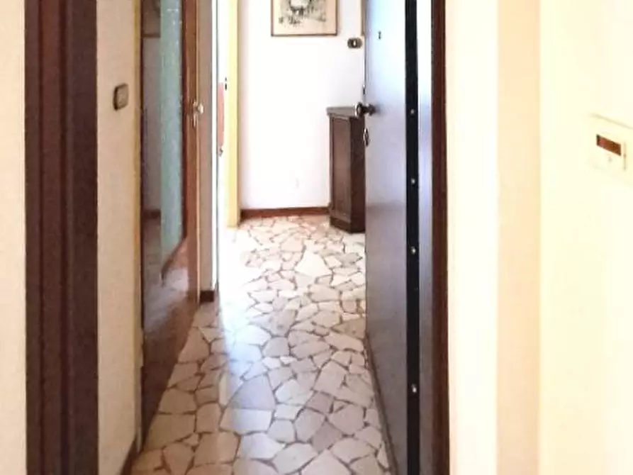 Immagine 2 di Appartamento in vendita  in Via de Rege a Albisola Superiore