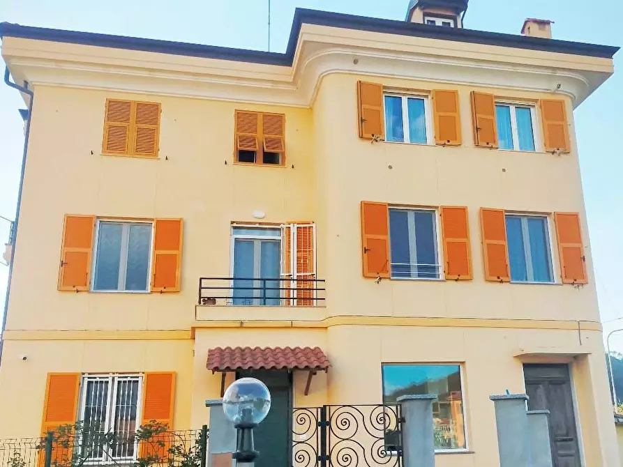 Immagine 25 di Attico in vendita  in Via Fodrato a Albisola Superiore