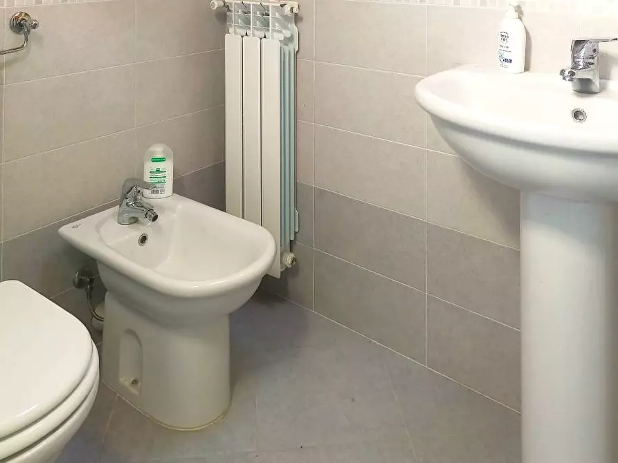 Immagine 10 di Attico in vendita  in Via Fodrato a Albisola Superiore