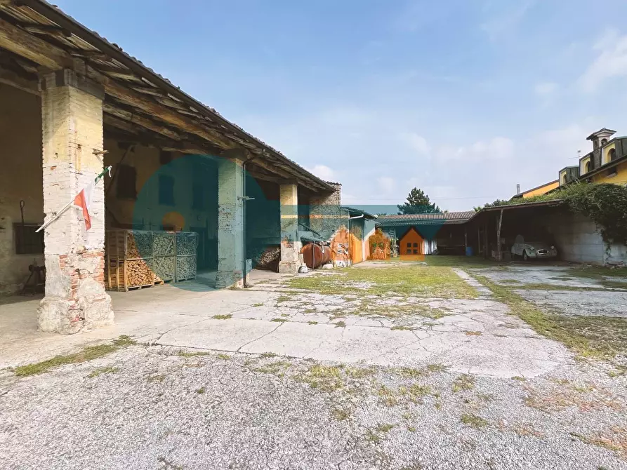 Immagine 9 di Rustico / casale in vendita  in via santa maria della rosa a Calvisano