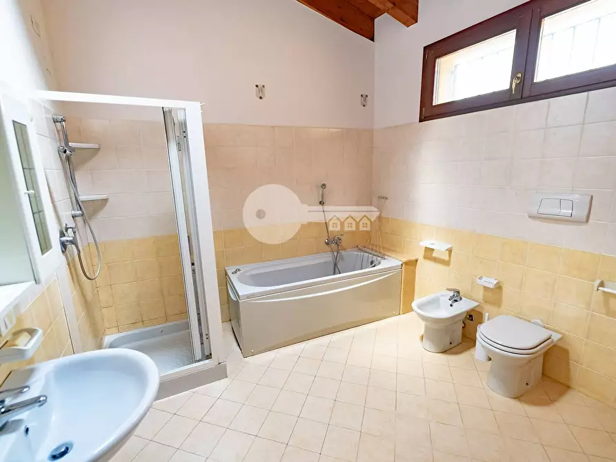 Immagine 13 di Appartamento in vendita  in VIA TITO SPERI a Ghedi