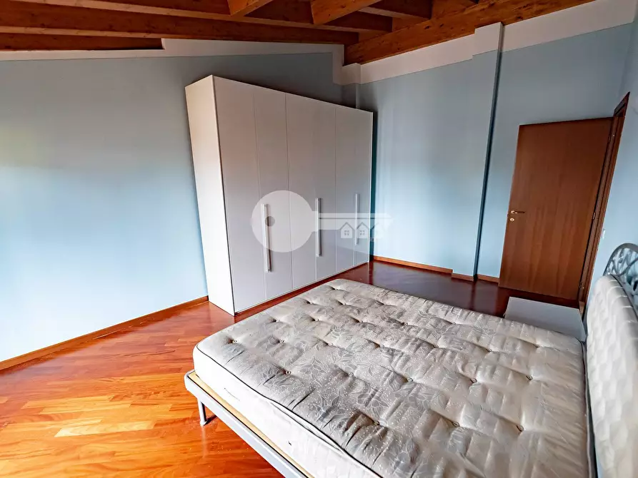 Immagine 14 di Appartamento in vendita  in VIA TITO SPERI a Ghedi