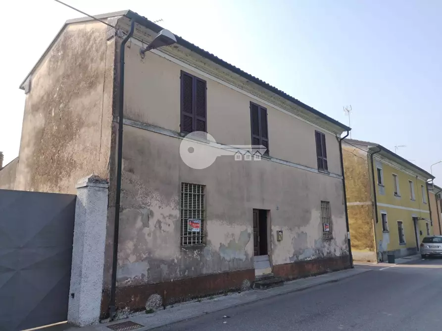 Immagine 1 di Rustico / casale in vendita  in Via Selve Sotto a Volongo