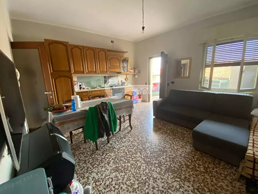 Immagine 6 di Appartamento in vendita  in via 4 NOVEMBRE a Ghedi