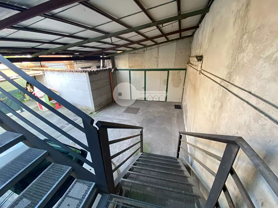 Immagine 18 di Appartamento in vendita  in via 4 NOVEMBRE a Ghedi